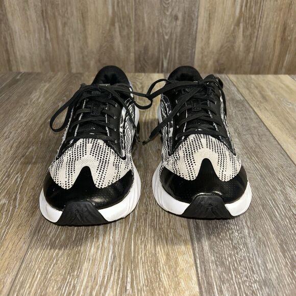 Under Armour Youth US Size 5.5Y Black White Blue Scramjet Shoes 3024744-100 - Picture 3 of 12